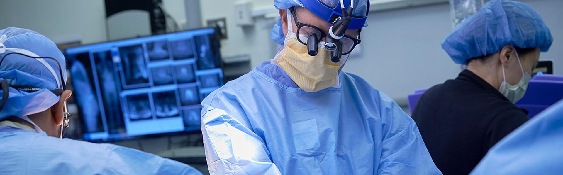 Dr. Vishal Kundnani - Spine Surgery in Mumbai