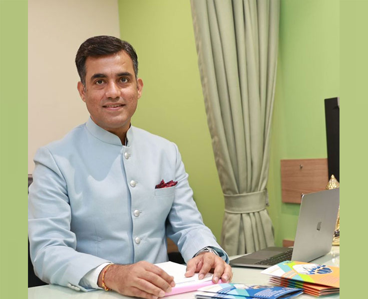 Dr. Vishal Kundnani